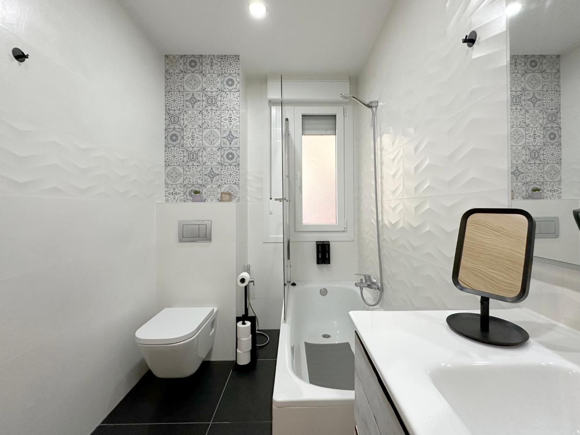 Encantador Apartamento Junto Al Ayuntamiento Більбао Екстер'єр фото